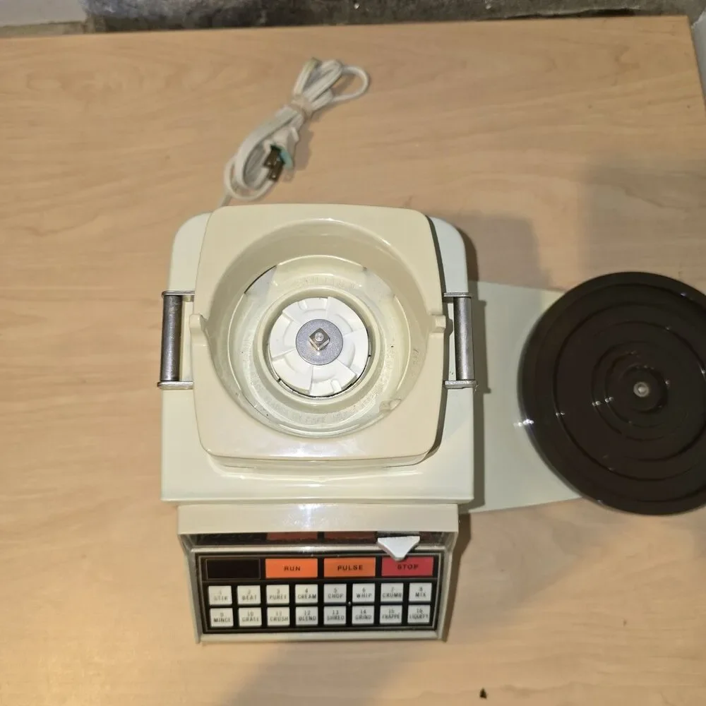 Vintage OSTER 16-Speed Electronic Touch Control Kitchen Center Blender Mixer